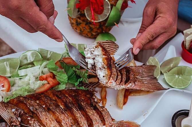 Best Cozumel Beach Day Pass + Food + Drinks San Francisco Beach - Beach comfort details: Wi‑Fi, showers, and a layout made for lingering