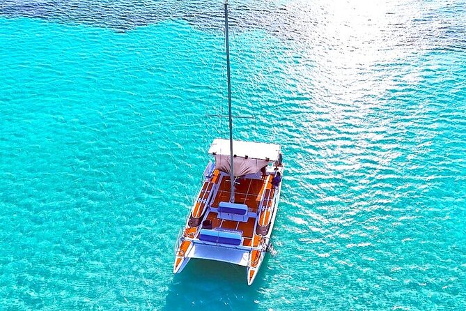 Catamaran Snorkeling to El Cielo and The Money Bar Beach Club - Money Bar Beach Club after snorkeling: what you get vs. what costs extra