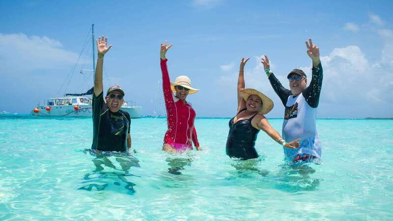 Cozumel: Catamaran, El Cielo Bay & Palancar Reef with Lunch - Getting to Avenida Rafael E. Melgar: timing and logistics that matter