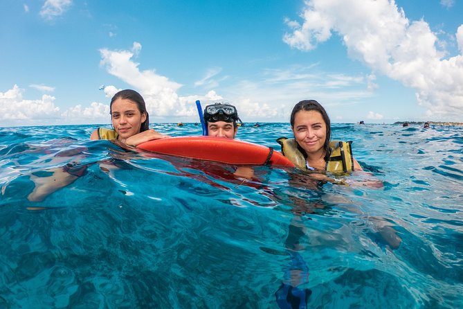 Cozumel Catamaran Snorkeling Tour & lunch - Palancar Reef drift snorkeling: where the colors tend to show up