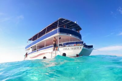 Cozumel Catamaran Tour: Snorkel at Top Reefs & Open Bar - Stop 1: Leaving Cozumel and Settling In (About 1 Hour)