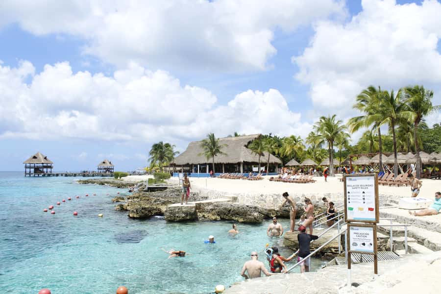 Cozumel: Chankanaab Park Admission+ Snorkel+ Welcome drink - Chankanaab Beach Adventure Park: what you’re really buying