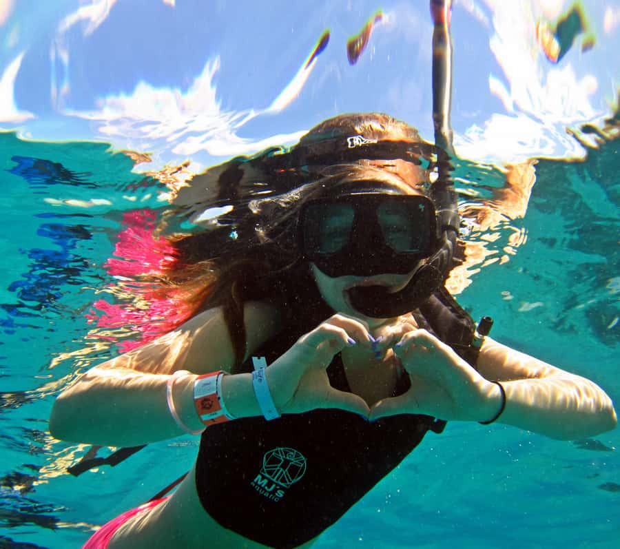 Cozumel: Chankanaab Park Admission+ Snorkel+ Welcome drink - Beach comfort you can actually use (not just look at)