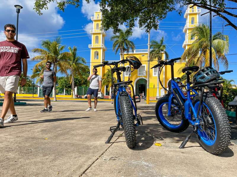 Cozumel City Tour with Lunch - Why downtown Cozumel fits an e-bike so well