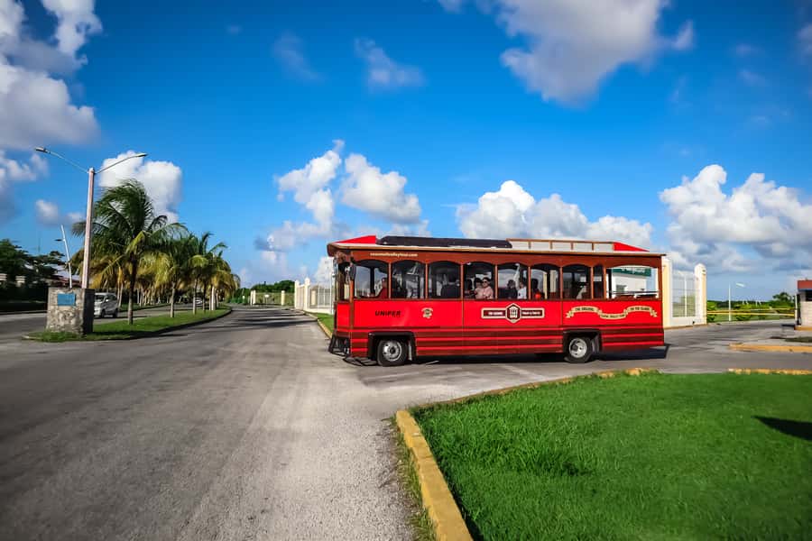 Cozumel: City Trolley Tour - Cozumel on a Trolley: What the 3-Hour Format Gets Right
