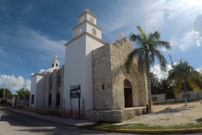 Cozumel History Walking Tour - Lunch at Joe’s Reggae Bar: a calm finish in downtown Cozumel