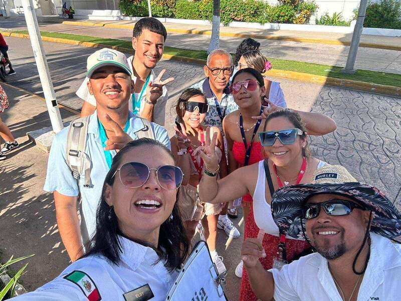 Cozumel: Island Highlights by Private Van & Local Guide (4h) - Choosing Beaches, Culture, or Shopping Without the Rush