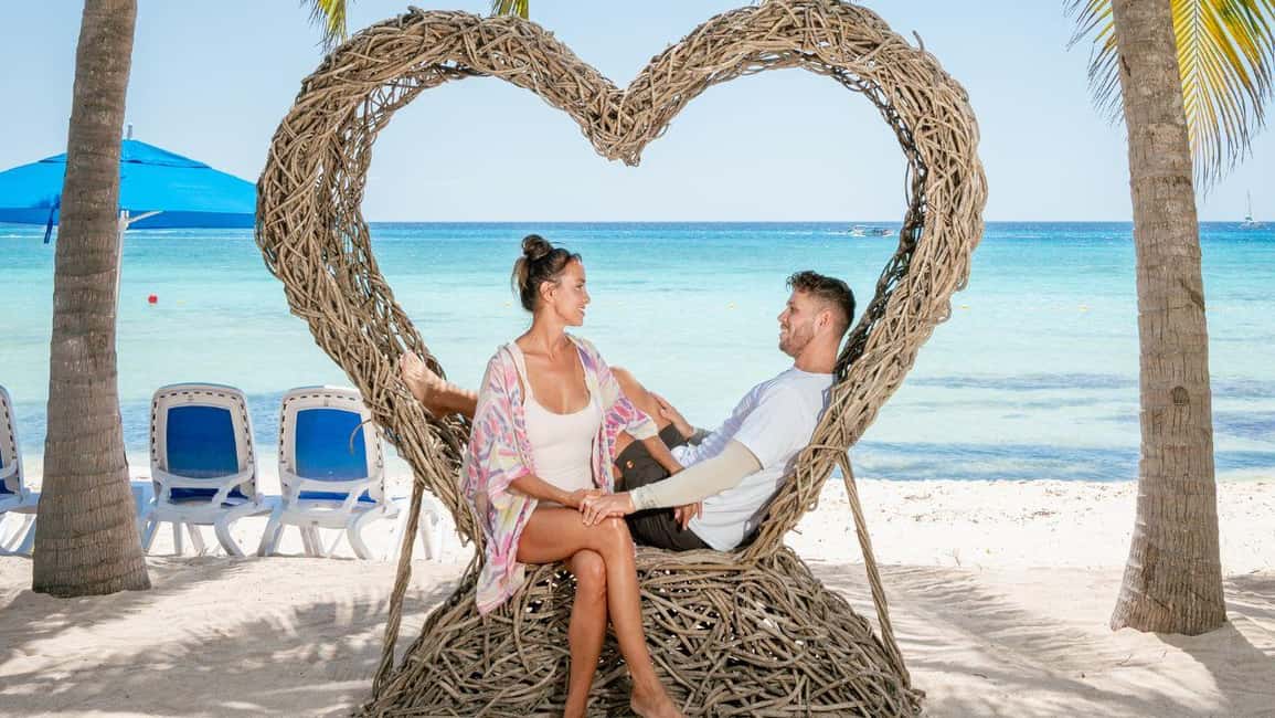 Cozumel, Kuzá Beach & Adventure Park Day Pass - Food and drinks on site: what you pay for and how to plan