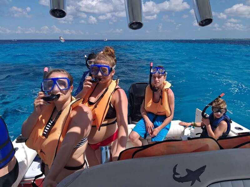 Cozumel: Private Charter Boat and Snorkel Day Trip - Meeting at Marina Fonatur and getting out on the water