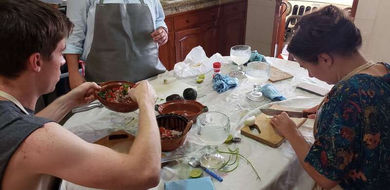 Cozumel: Private Cooking Class in a Family Kitchen - Sit-Down Lunch: Eating What You Cook at the Family Table