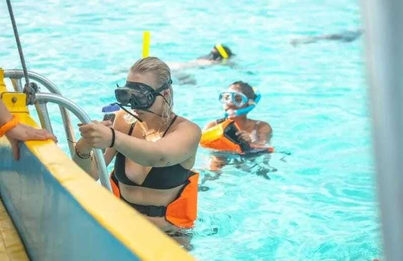 Cozumel:El Cielo Lancha-A Captivating Caribbean Sea Cruise - Snorkeling Gear, 28°C Water, and How to Stay Comfortable