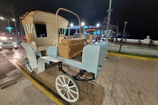 Cozumel's Heart Electric and Horse-drawn Carriage Tour - Entering San Miguel: The Meeting Spot That Can Make or Break It