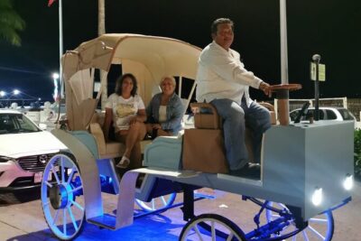 Cozumel's Heart Electric and Horse-drawn Carriage Tour - Two Hours in Town: How the Carriage Ride Feels in Real Life