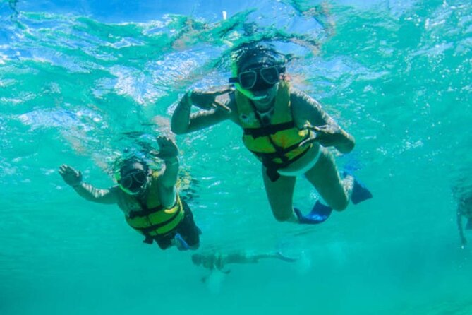 Luxury Cozumel Catamaran: Snorkel, Beach Club & Relaxation - Price and Value: Is $109 Actually a Good Deal?