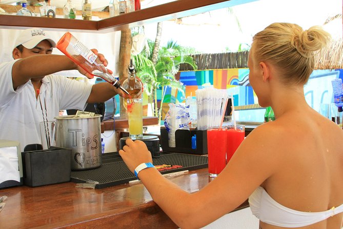 Playa Uvas Open Bar Exclusive Pass - The 4-hour open bar: what it covers and how to pace it