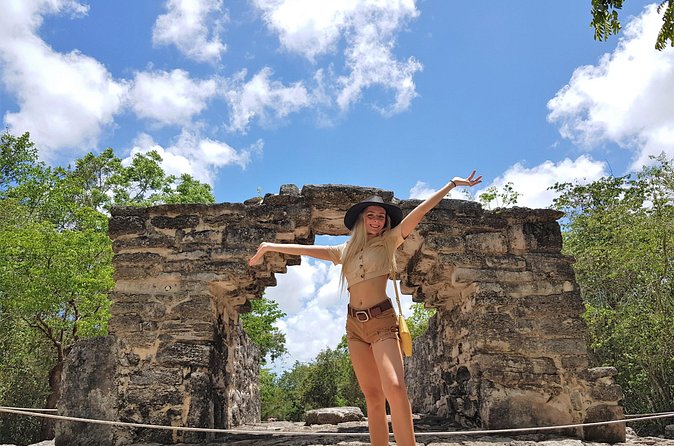 Private Half Day Cultural Tour to Mayan Ruins and Cenote - Stop 1: Cozumel Town Monuments, First Mass History, and Gonzalo Guerrero