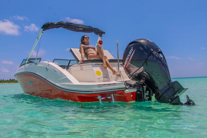 Private snorkeling with 23ft Sea Ray in San Miguel de Cozumel - The 23ft Sea Ray experience: comfort for up to 6